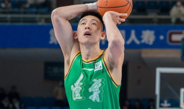 半岛体育官方网站-辽宁42分大胜送四川35连败创纪录 付豪前7中7莱迪首秀14分