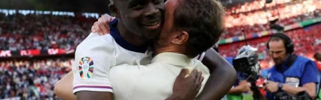 半岛体育官网-萨卡下地狱，萨卡入天堂，三狮要去更远方