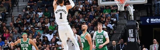 半岛体育官方网站-文班：三分球是我的标志性技术之一 不会荒废它